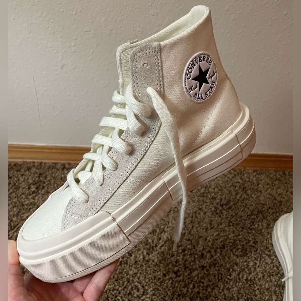 Converse Chuck Taylor All Star Cruise Women’s High Top Shoes